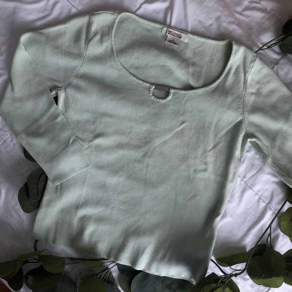 Michael Kors 3/4 Sleeve top with Keyhole - Picture 2 of 5